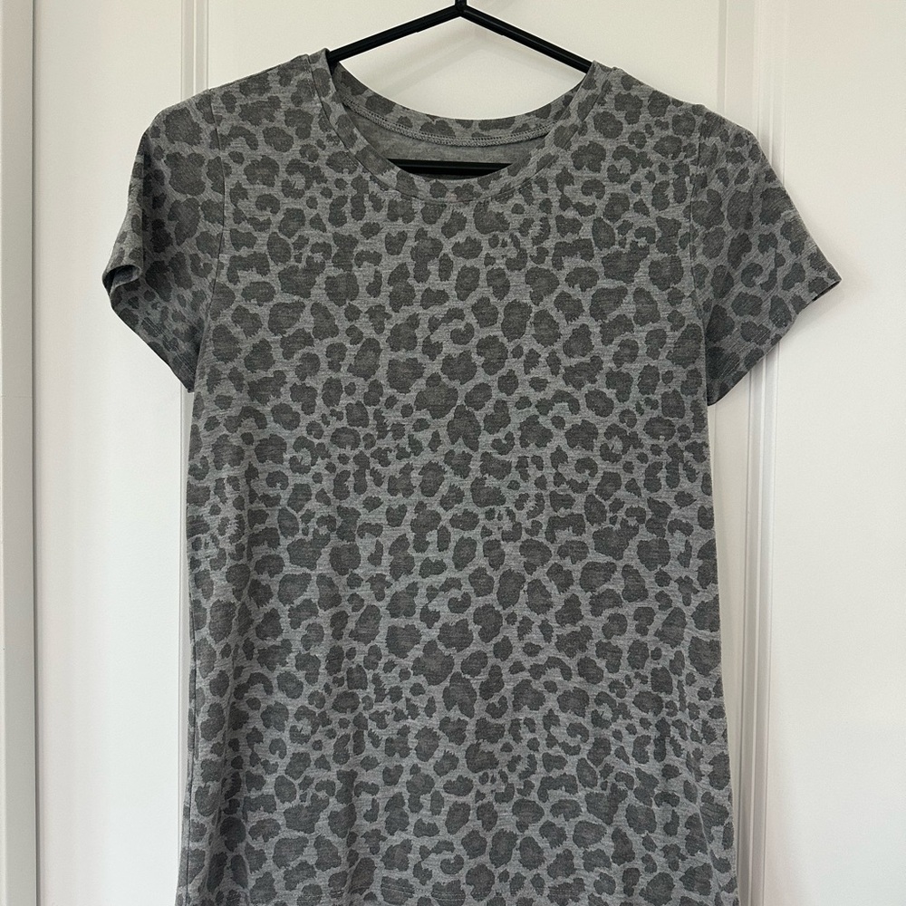Target Gray Fitted Short Sleeve Tee